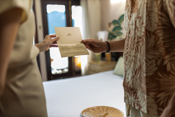 APT Guided Tours & River Cruises Deluxe Balcony Lifestyle 1 ©Mailan & Au Co.jpg